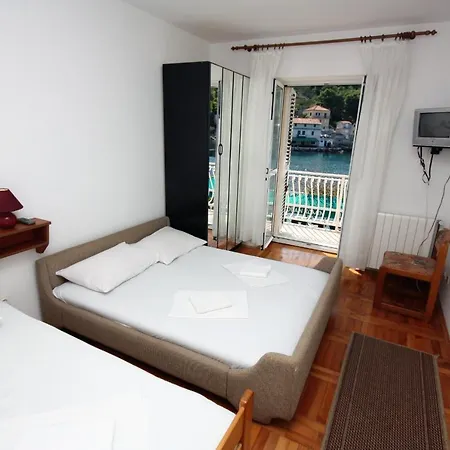 By The Sea Stomorska, Solta - 781 Apartment *