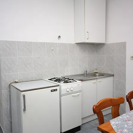 Apartment By The Sea Stomorska, Solta - 781 Stomorska